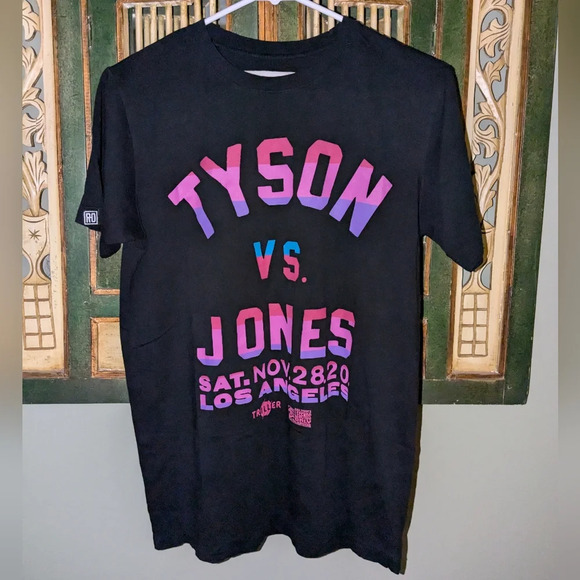Roots of Fight Mike Tyson vs. Roy Jones Triller Tee Sold Out RARE Size S - Picture 1 of 4